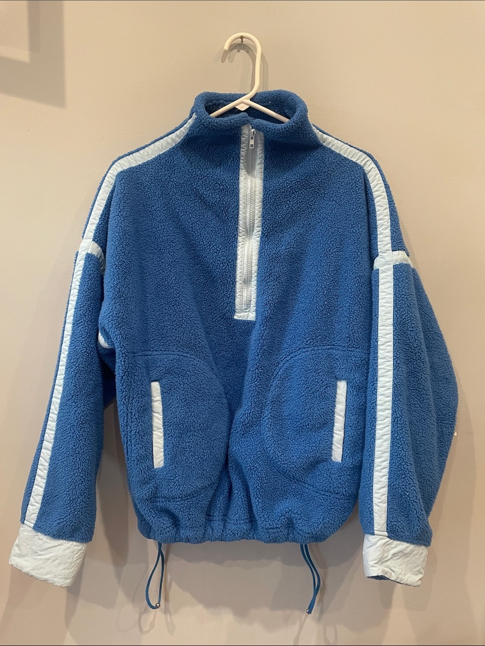 Blue fleece Half-Zip Pullover with light blue Trim vintage looks